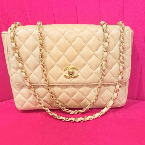 *RARE* Vintage Chanel
Flap Bag, 24krt gold plated (Coco trademark relaunch) - Picture 14 of 16
